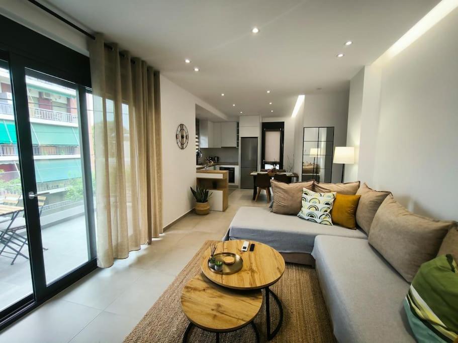 Floral Home 2 - 1St Floor Apt With Private Parking! Atény Exteriér fotografie
